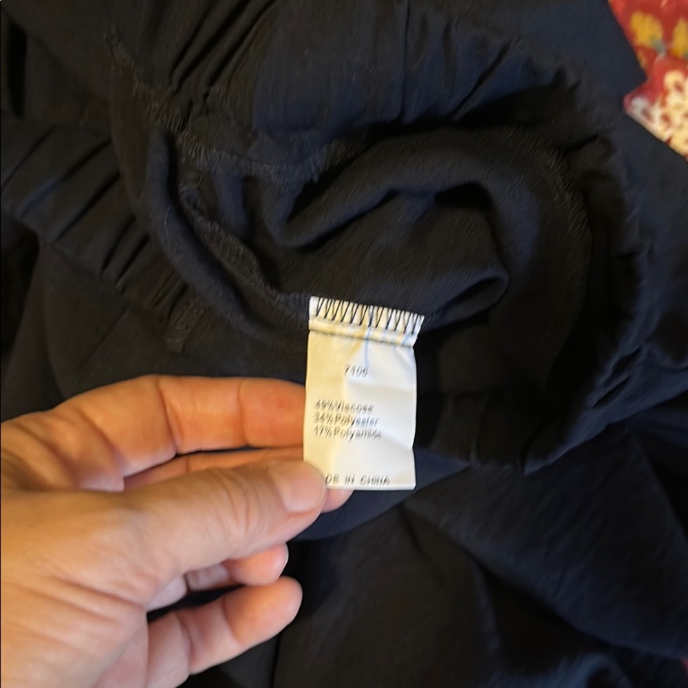 Pretty garden two-piece Elegant Navy and White pantsuit, Size S - Picture 14 of 16